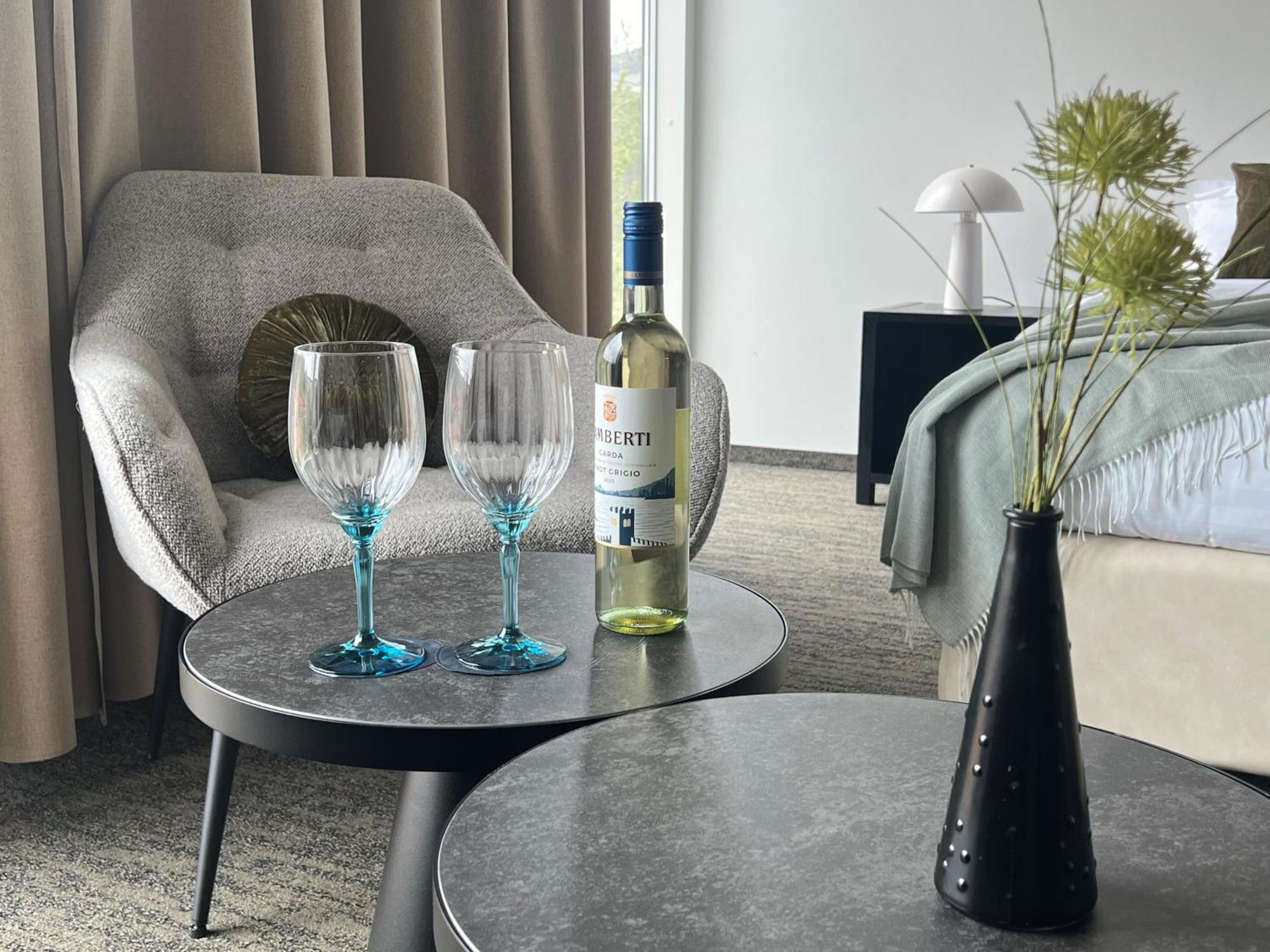 Hotel Bifroest מראה חיצוני תמונה